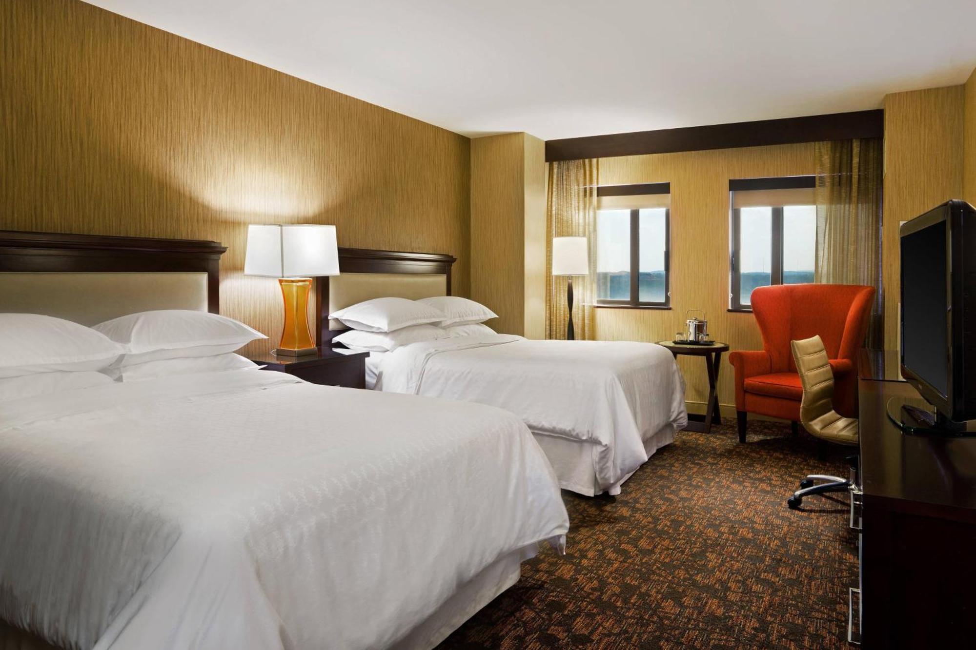 Sheraton Springfield Monarch Place Hotel Dış mekan fotoğraf